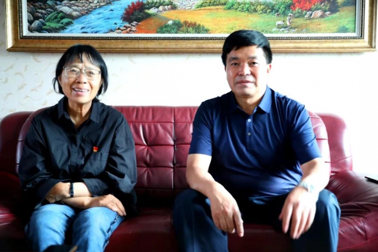 余丽军主持召开专题会议 决定设立张桂梅教育基金 (2).jpg