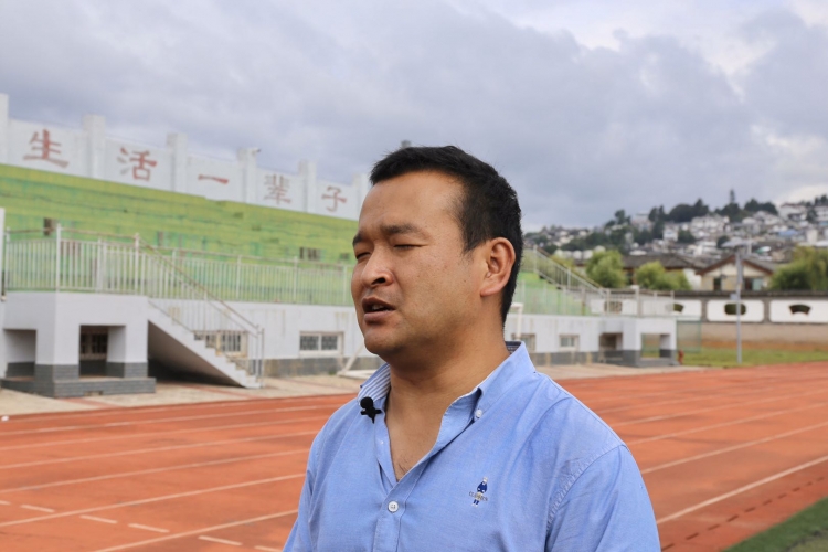 民族歌舞走进校园课间操，让学生爱上运动 让传统文化鲜活地传承 (1).jpg