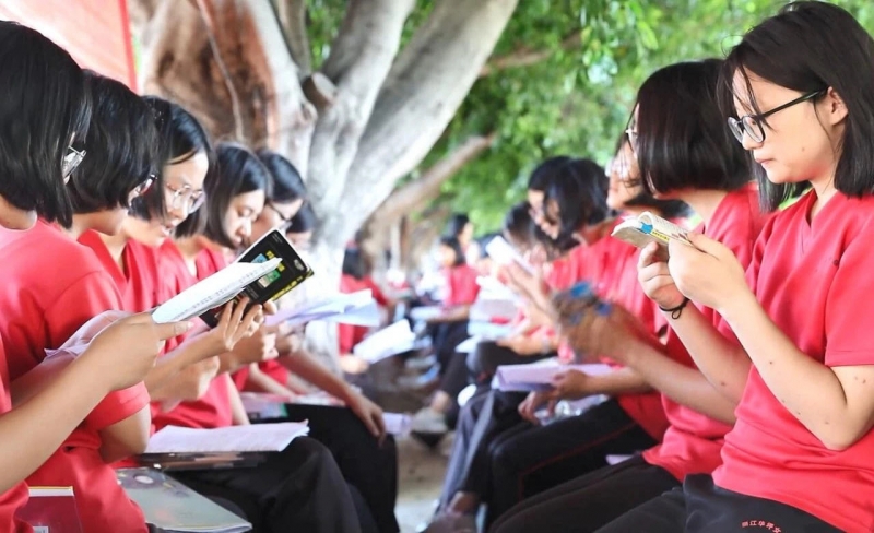 华坪女高600分以上17人 校长张桂梅称并不满意 (2).jpg