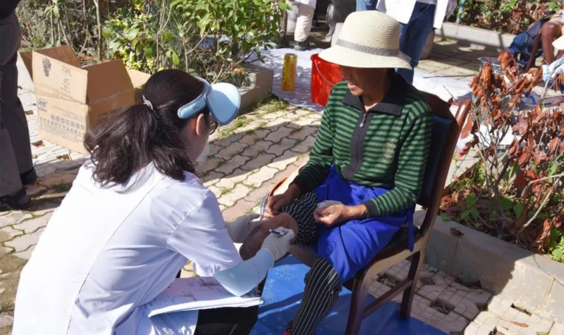 区残联为肢体残疾人免费验配假肢 (3).jpg