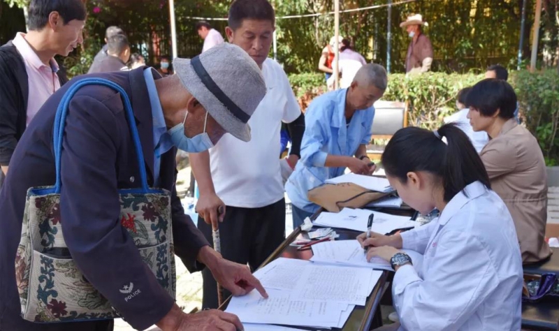 区残联为肢体残疾人免费验配假肢 (2).jpg