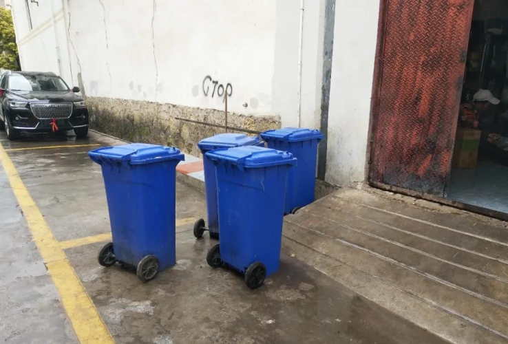 公共停车位，不应成为“私人订制”！ (5).jpg