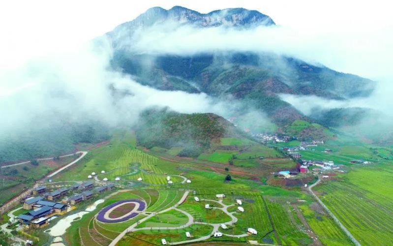 来泸沽湖又有新玩法啦！热气球、动力滑翔伞、全地形车…就在摩梭小镇 (6).jpg