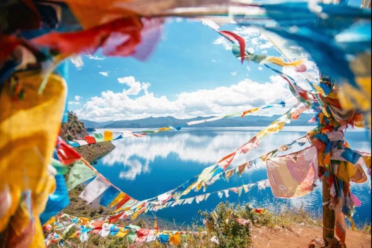 你等到那个人了吗？一起去泸沽湖划船看美景 (11).jpg