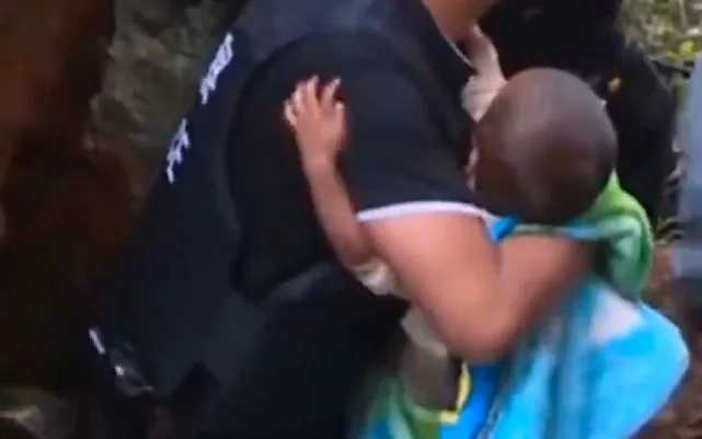 永胜被抱走3岁男童的惊心45小时   嫌犯想10万卖掉 (9).jpg