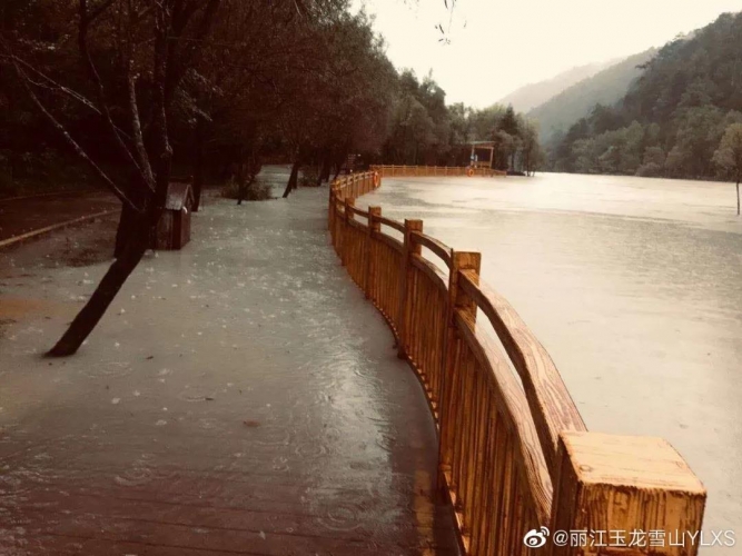 连续几天大雨天气，都丽江旅游景区的影响 (1).jpg