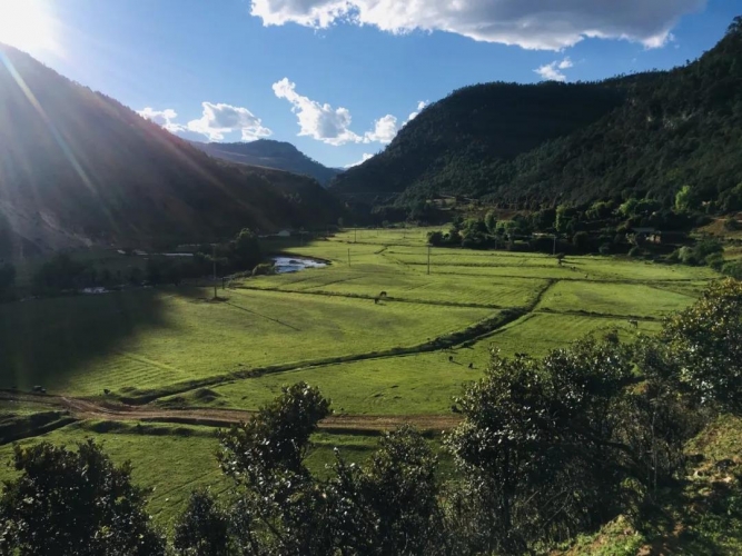 泸沽湖的后花园木底箐：一个缀于山水间而又不失烟火气的圣地！ (2).jpg