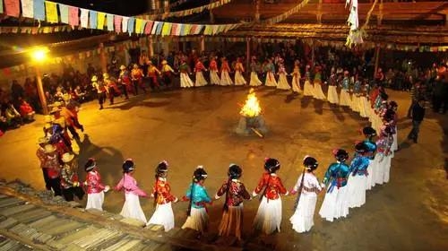 你知道吗？泸沽湖的美，不分昼夜 (5).jpg