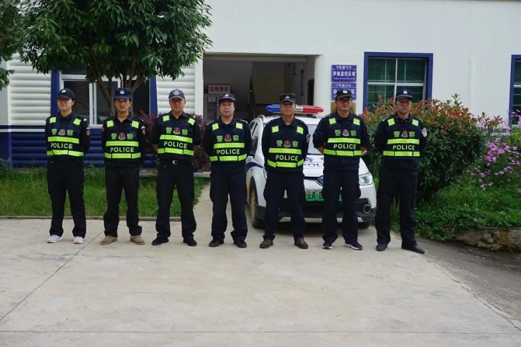 泸沽湖节前治安大检查“三查四告知”，发现并整改安全隐患32处 (3).jpg