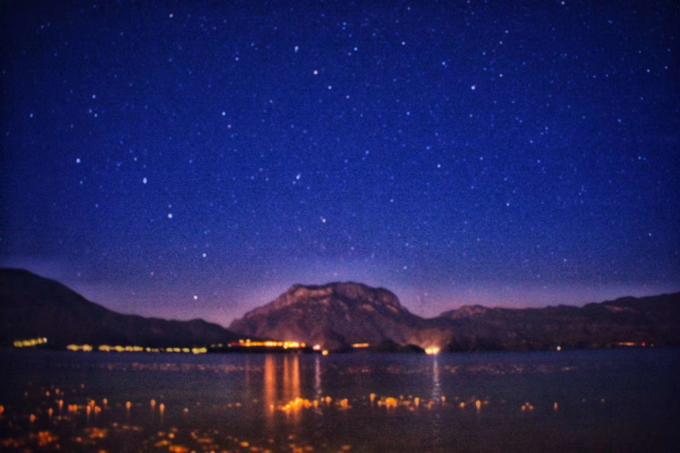 日落和星空，一定是你爱上泸沽湖的全部理由！.png