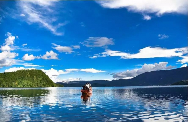 泸沽湖，值得一去！ (1).jpg