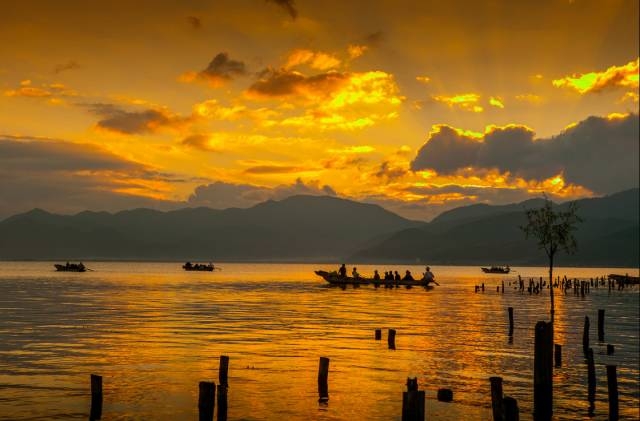 泸沽湖的秋天，就是这么美！ (6).jpg