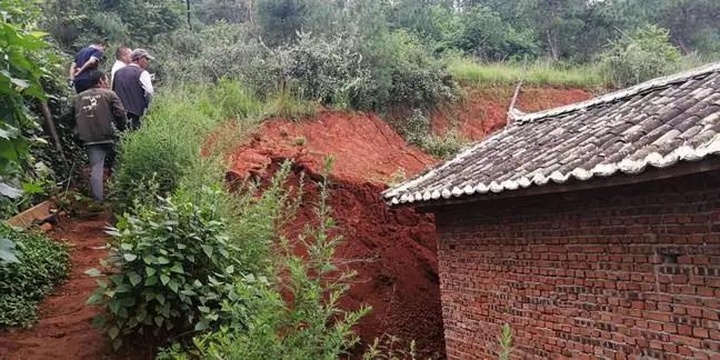 房屋倒塌、家畜死亡……村民上报了没人理会？ (1).jpg