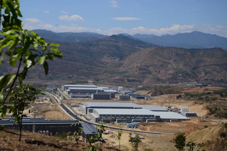 华坪守护绿水青山中打造金山银山、实现“生态美、百姓富”的目标 (4).jpg