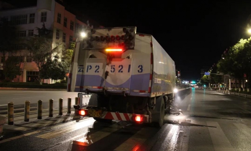 进一步推进爱国卫生“七个专项行动”，丽江城市综合服务公司这样做… (7).jpg