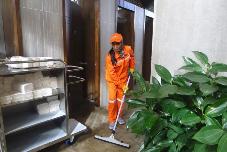 通过手机即可查找附近厕所、实时了解厕所繁忙状态、厕所坑位占用情况 (8).jpg