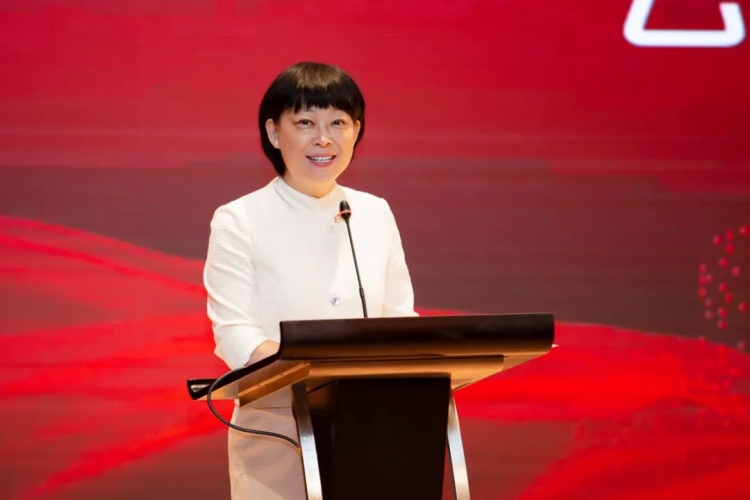 丽江即将迎来首位女市长，美国印第安纳大学博士，从事教育工作26年 (6).jpg