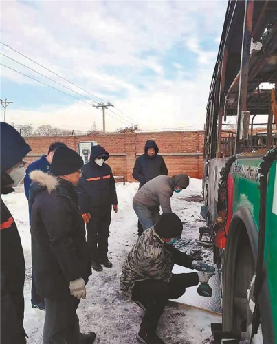 丽江华坪购入电动客车出问题，12辆车故障率100% (1).jpeg