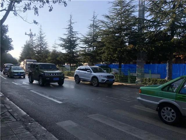 1月10日起，南口路路口至市一中环岛南侧路段将实施全封闭交通管制！ (2).jpg