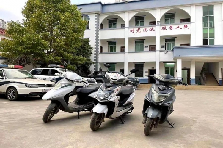 华坪警方快速打掉一个摩托车盗窃团伙，追回被盗摩托车3辆 (1).jpg