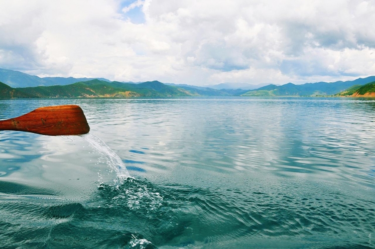 泸沽湖全面实施十大工程 努力守护一湖碧水5.jpg