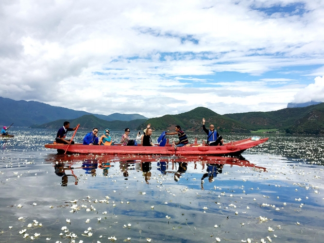泸沽湖全面实施十大工程 努力守护一湖碧水9.jpg