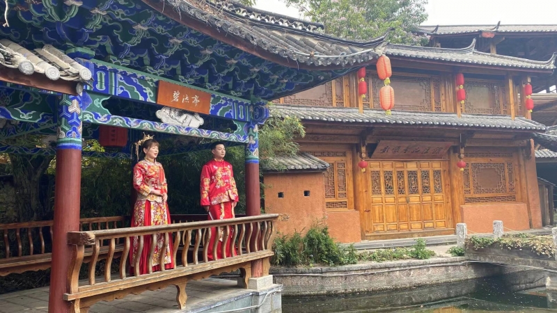 一年10万对！旅拍产业将成为束河古镇新名片 (4).jpg