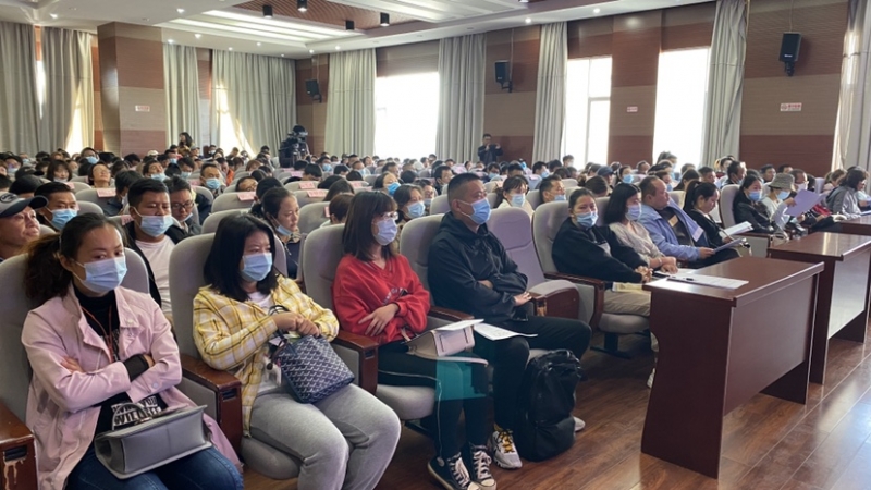 丽江三千余名导游将进行为期两个月的综合素质培训 (3).jpg