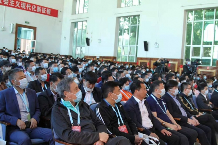 中国足球发展基金会青少年足球公益项目在丽江永胜县启动 (8).jpg