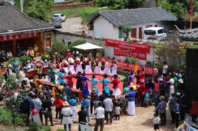 盛装、歌舞～近日在泸沽湖旁举行的这个活动精彩纷呈！ (2).png