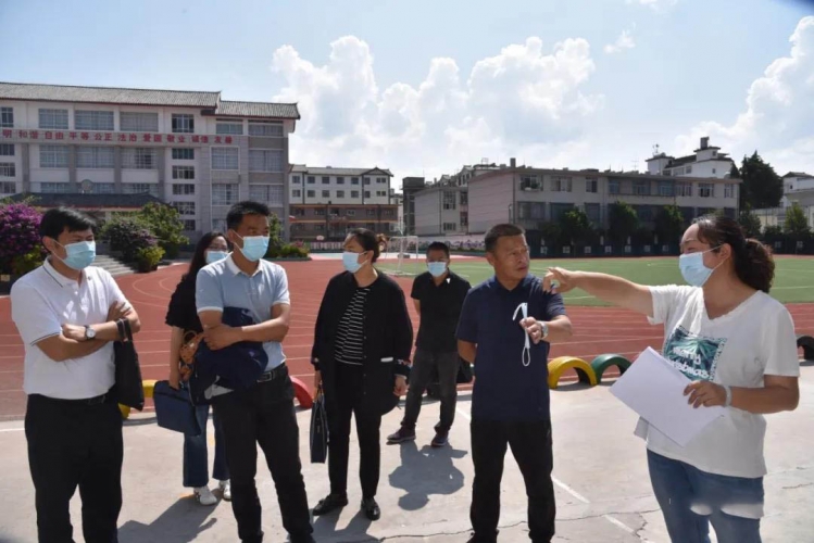 去水印 营造铸牢中华民族共同体意识的浓厚氛围！苏武调研全国民族团结进步示范创建工作.jpg