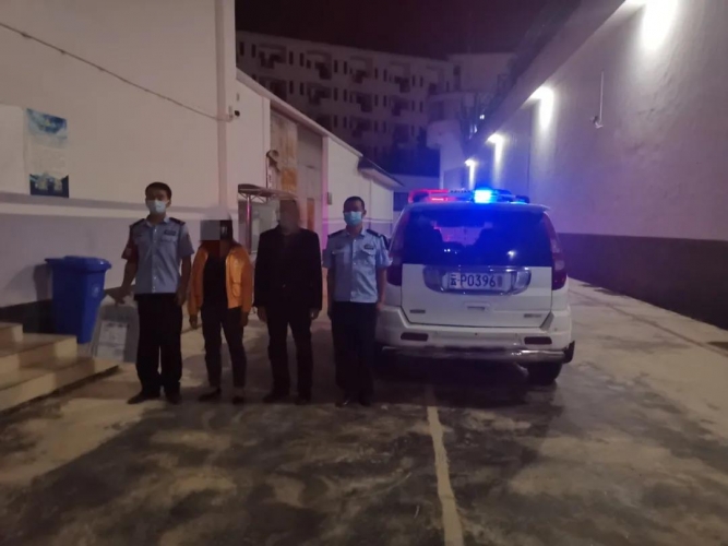 抓嫖抓赌铲毒 永北“夏季风暴”严打整治行动战果丰厚 (2).jpg