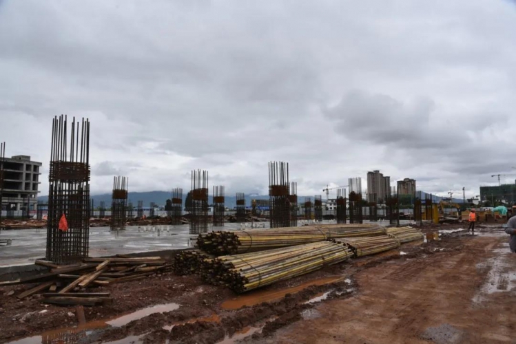 古城区两个重大项目 书记带队调研推进 (3).jpg