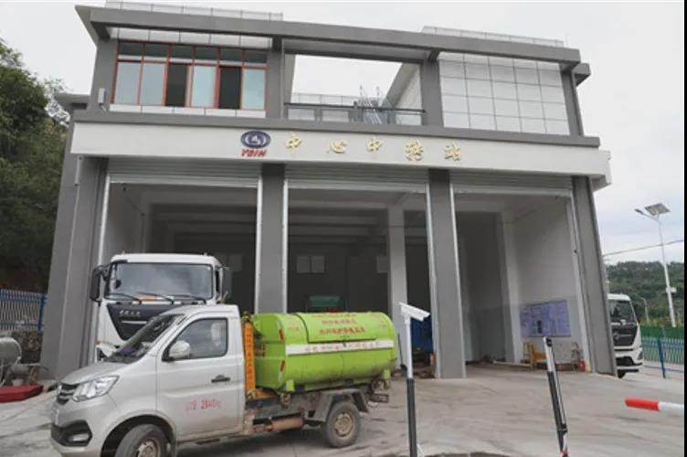 华坪县标准化垃圾中转站投入运行  县城生活垃圾实现无害化处理.jpg