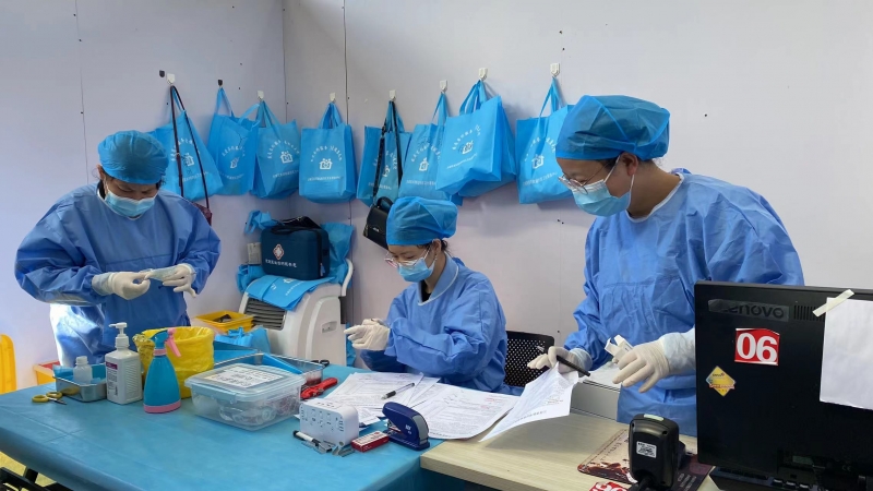 探访丽江市第三针新冠疫苗接种点：这些人群优先接种 不用预约 速度快 (6).jpg