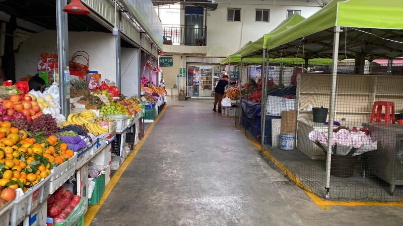 提升城市精细化管理  古城区多部门联合执法为农贸市场换新颜 (9).jpg