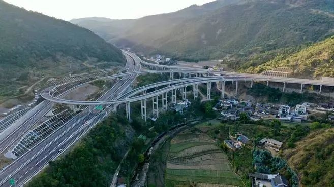 华丽高速永胜至仁和段有望元旦实现通车!