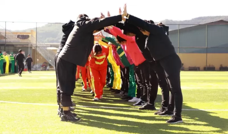 古城区投资控股集团庆祝古城区第十八个环卫工人节系列活动闭幕！