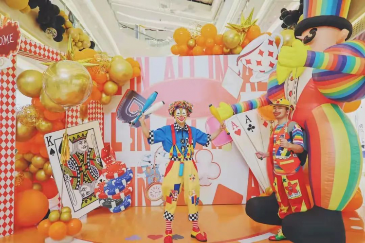 天雨流芳·文旅大集丨来祥和商业广场看《冰雪奇缘》舞台剧，赴一场童话之约