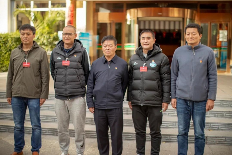 丽江市召开足球协会第七届会员代表大会，选举出新一届足协班子