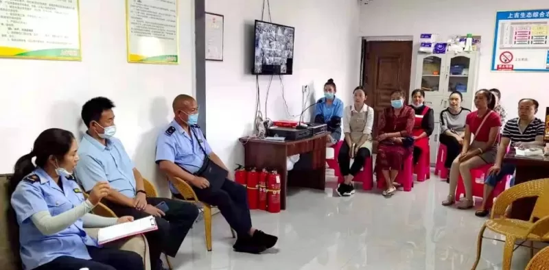 玉龙县市场监管局采取“1238”工作模式扎实开展农贸市场专项整治工作