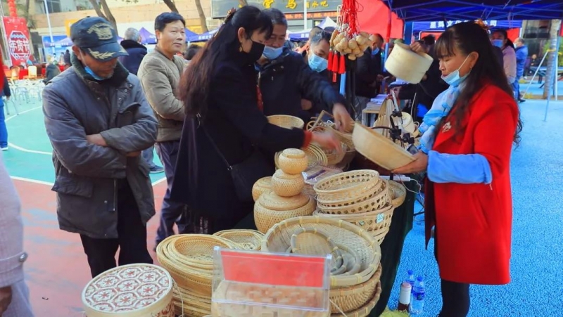 华坪县开展线上年货节暨网红直播带货活动
