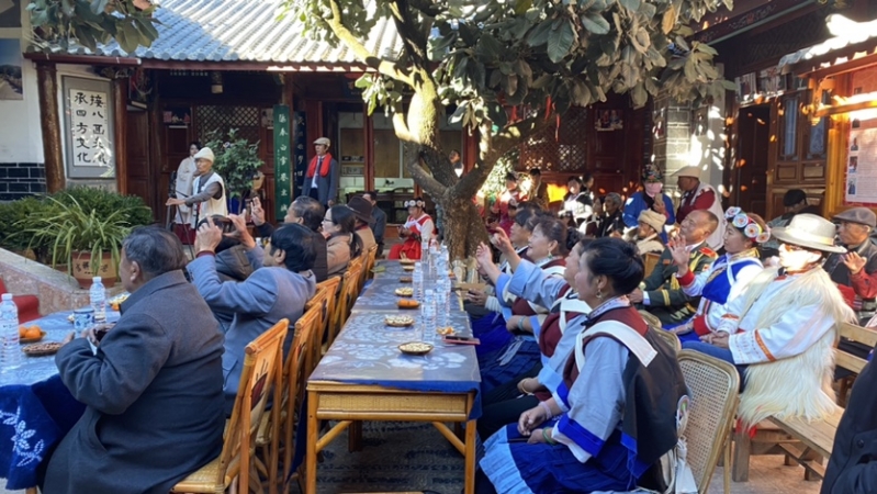 2022年首届丽江歌手公益辅导班在丽江古城结业