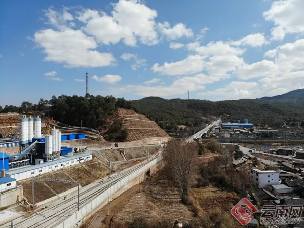 滇藏铁路丽江至香格里拉段通信、信号、电力专业首件样板工程在拉市海站成功交验