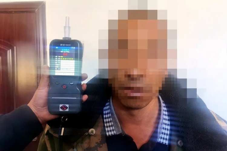 酒驾后上交警队自投罗网？兄弟，你是真醉了！