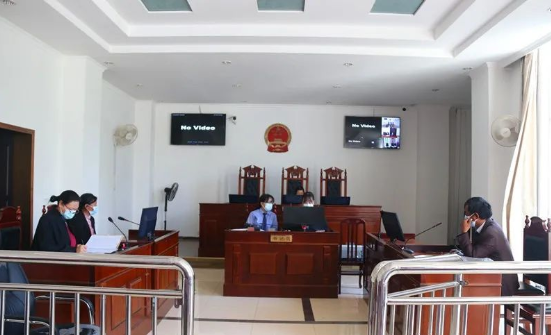 傈僳族夫妇闹离婚 华坪法院双语翻译解纷烦