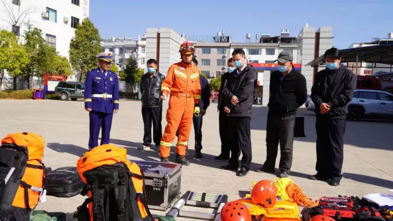 省地震局、应急管理厅领导到永胜县检查地震重点危险区灾害防范应对准备工作