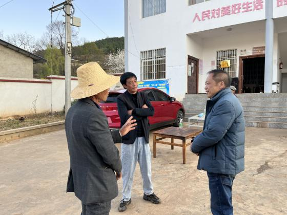 丽江市生态环境局副局长带队到帮扶点开展定点帮扶指导工作