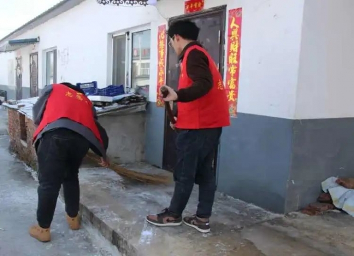 内蒙古呼伦贝尔市：传承雷锋精神 凝聚志愿力量