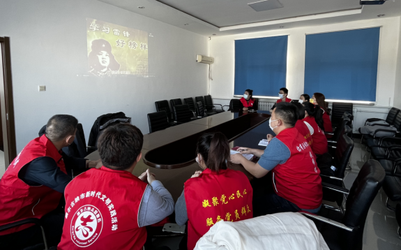 内蒙古呼伦贝尔市：传承雷锋精神 凝聚志愿力量